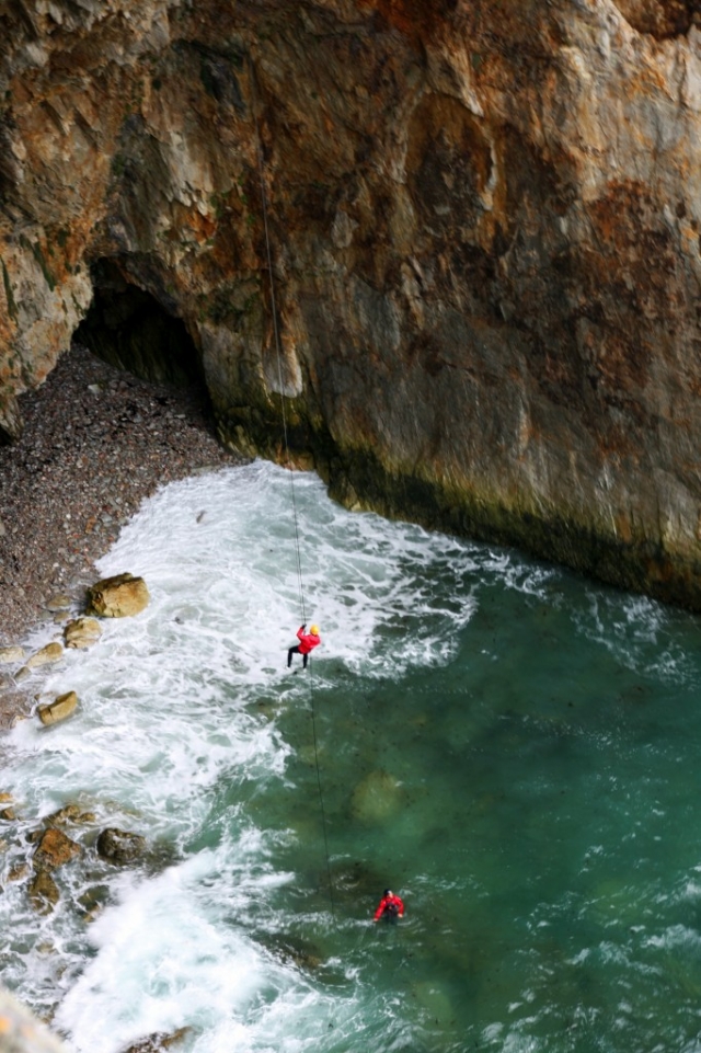 Spielen im Wildwasser